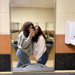 Meet your Posher, Hayley